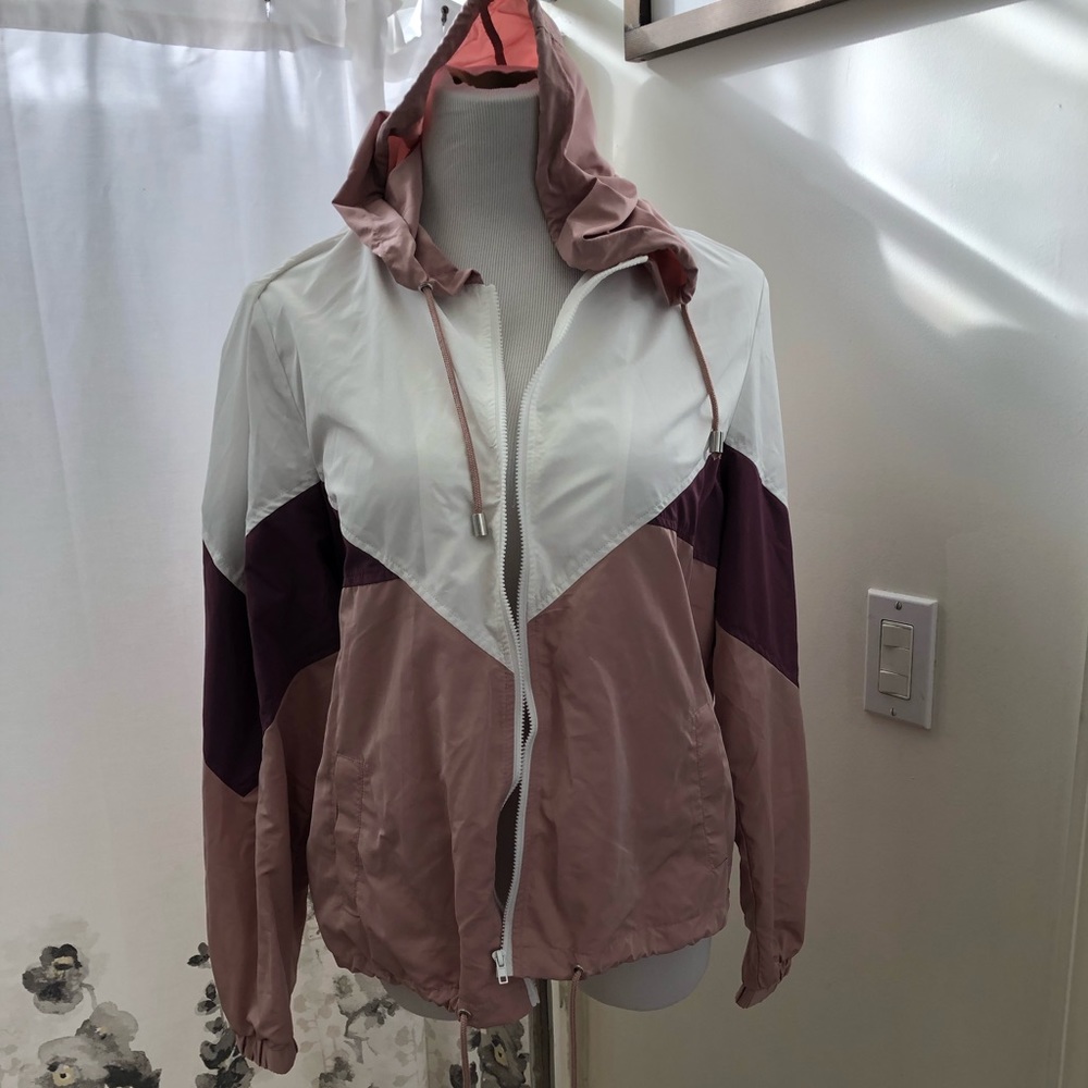Love tree windbreaker